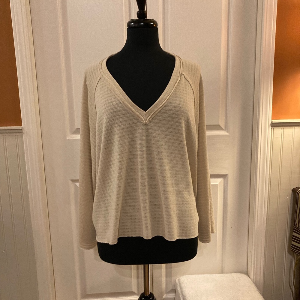 POL Cream/ Latte  V-Neck Women's Sweater